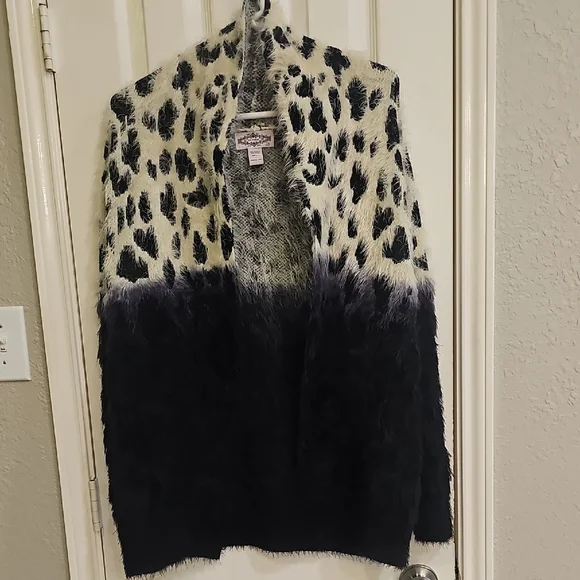 Oliver Monochrome Ombre Fuzzy Cheetah Open Cardigan Black White Large - Picture 7 of 13